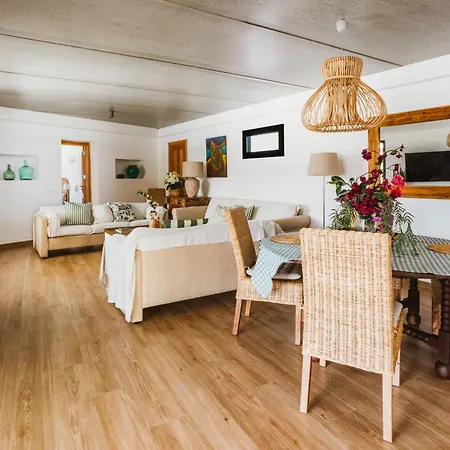 Villa Encantadora En El Corazon De Lanzarote Masdache